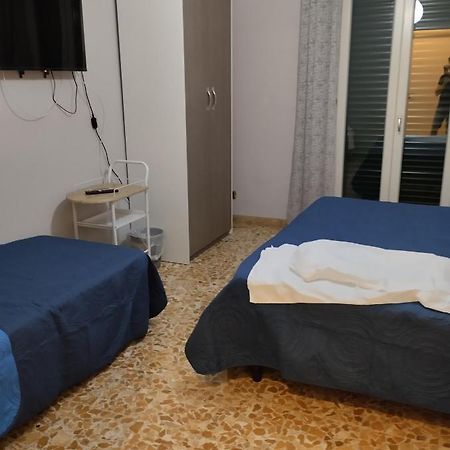 La Darsena Bed & Breakfast Crotone Exterior photo